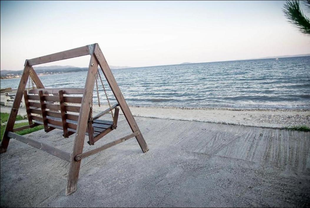 On The Wave Studios Spitakia Sto Kyma Nikiti  Exterior foto