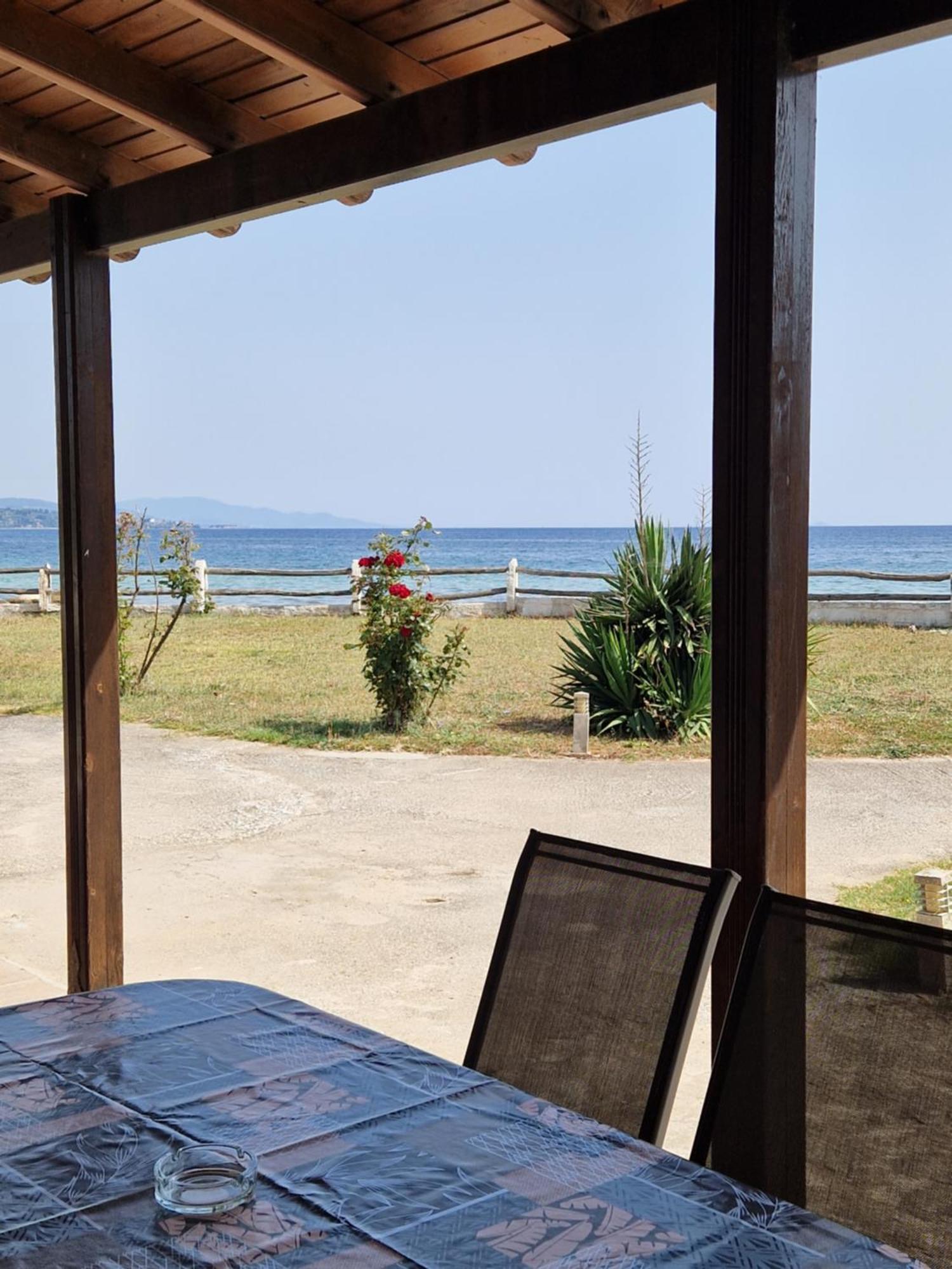 On The Wave Studios Spitakia Sto Kyma Nikiti  Exterior foto